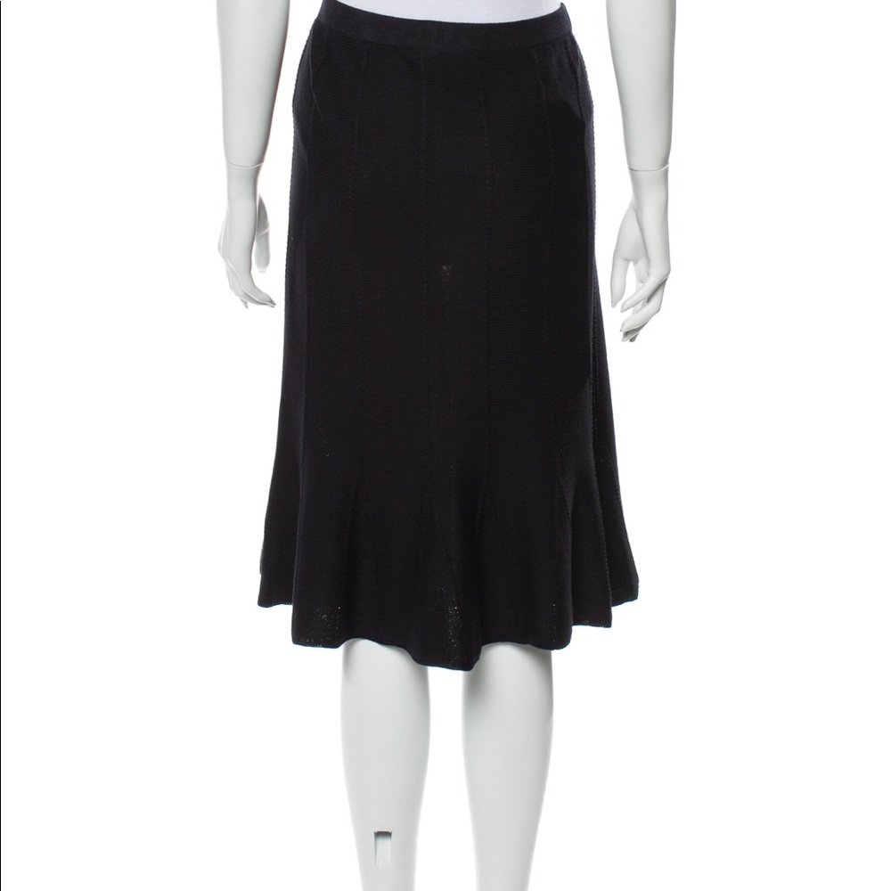 Beautiful st, John knew high black skirt in very good condition!